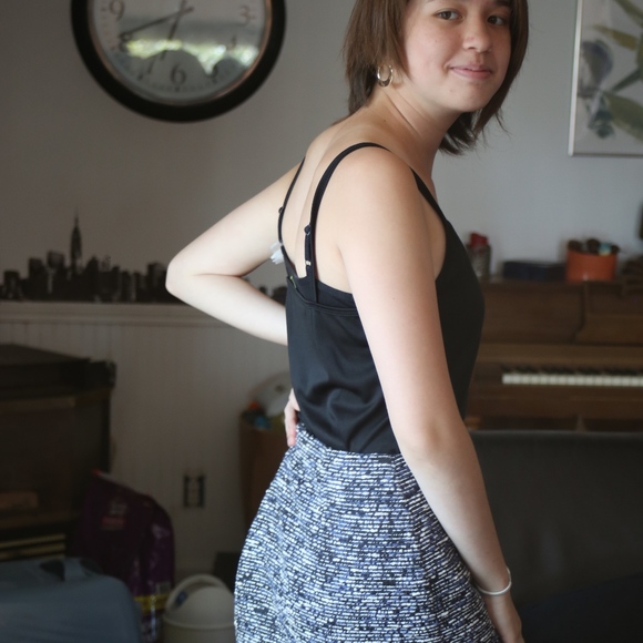 Mini zip up skirt - Picture 4 of 6